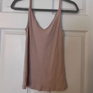Light pink scoop neck tank